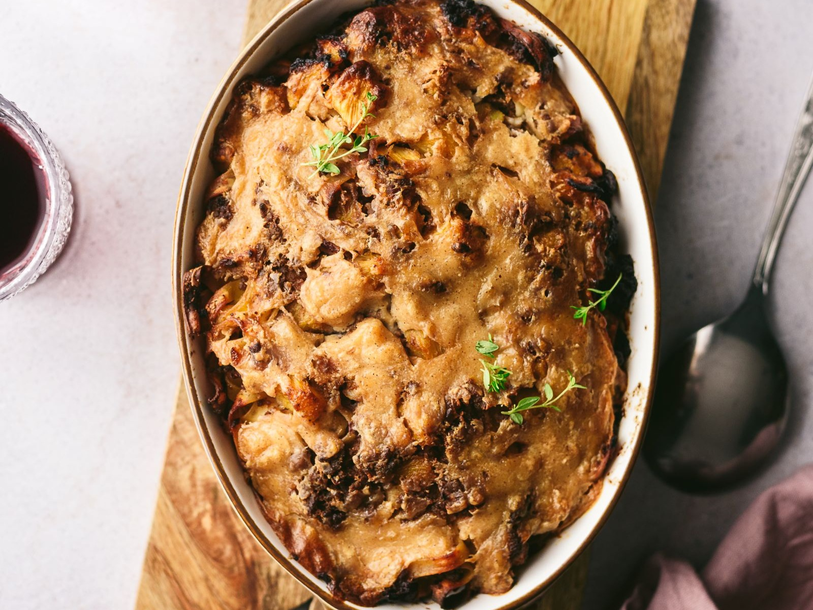 Tagliatelle com carne picada e ananás no forno