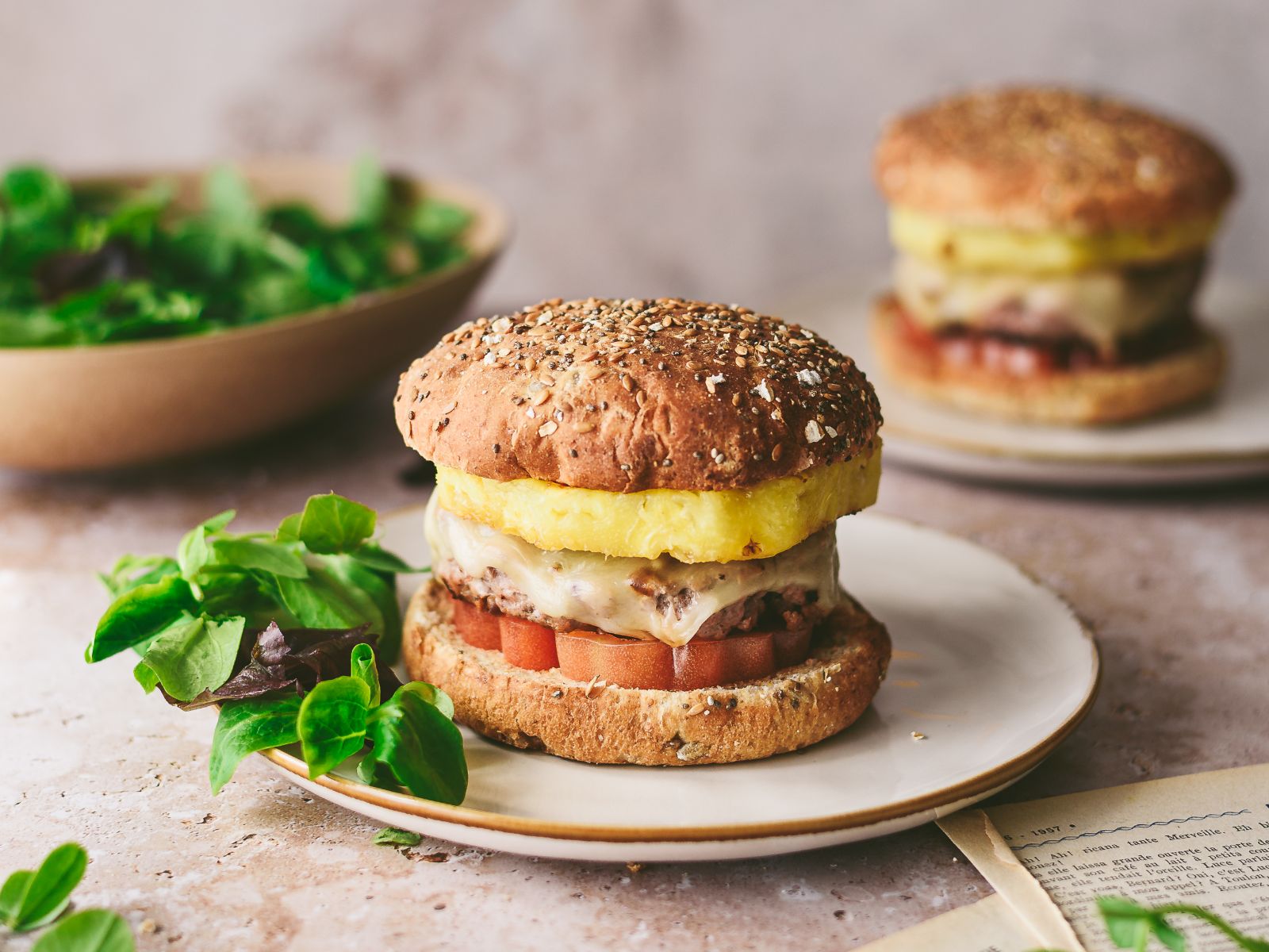 Hambúrguer com Ananás