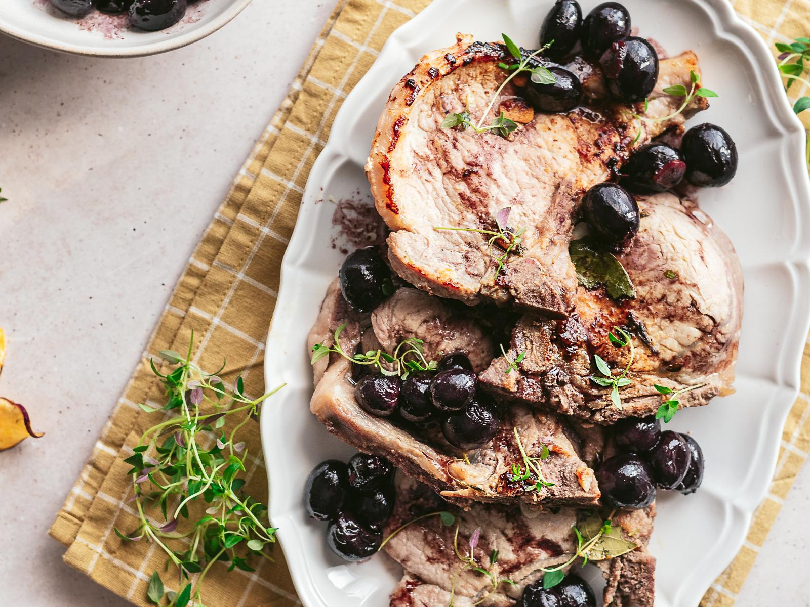 Costeletas com Uvas e Vinho do Porto