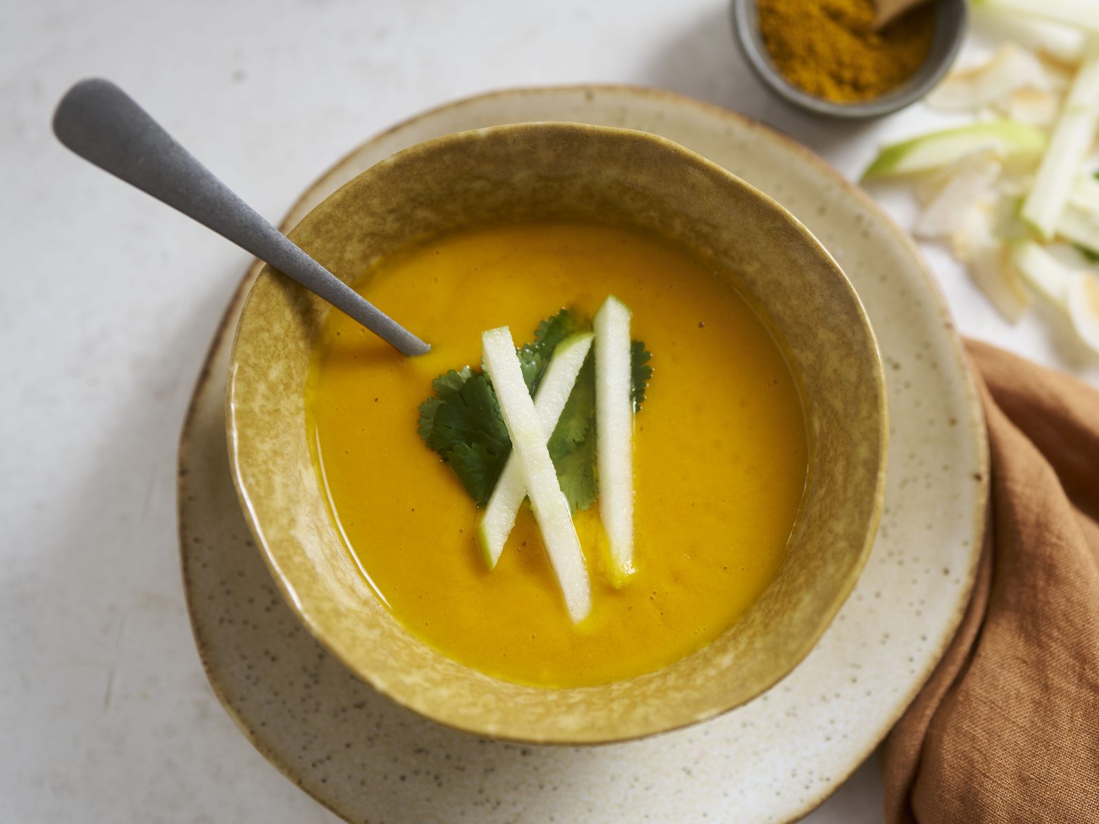 Sopa de Caril e Batata-Doce